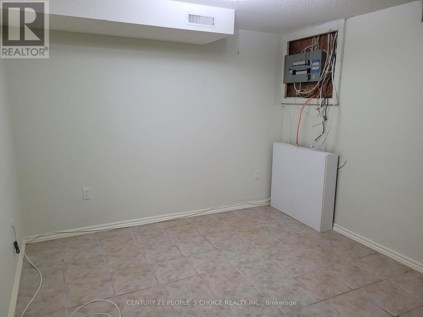 Bsmnt - 2524 Banfield Road, Mississauga (Central Erin Mills), Ontario  L5M 5G2 - Photo 10 - W12932340