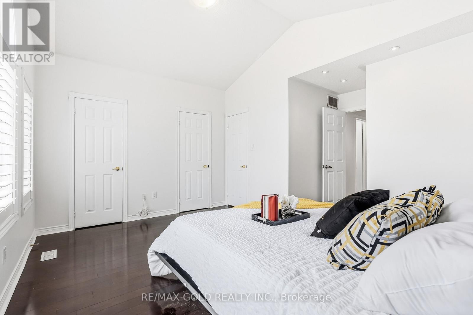 343 Bristol Road E, Mississauga, Ontario  L4Z 3V6 - Photo 29 - W12932348