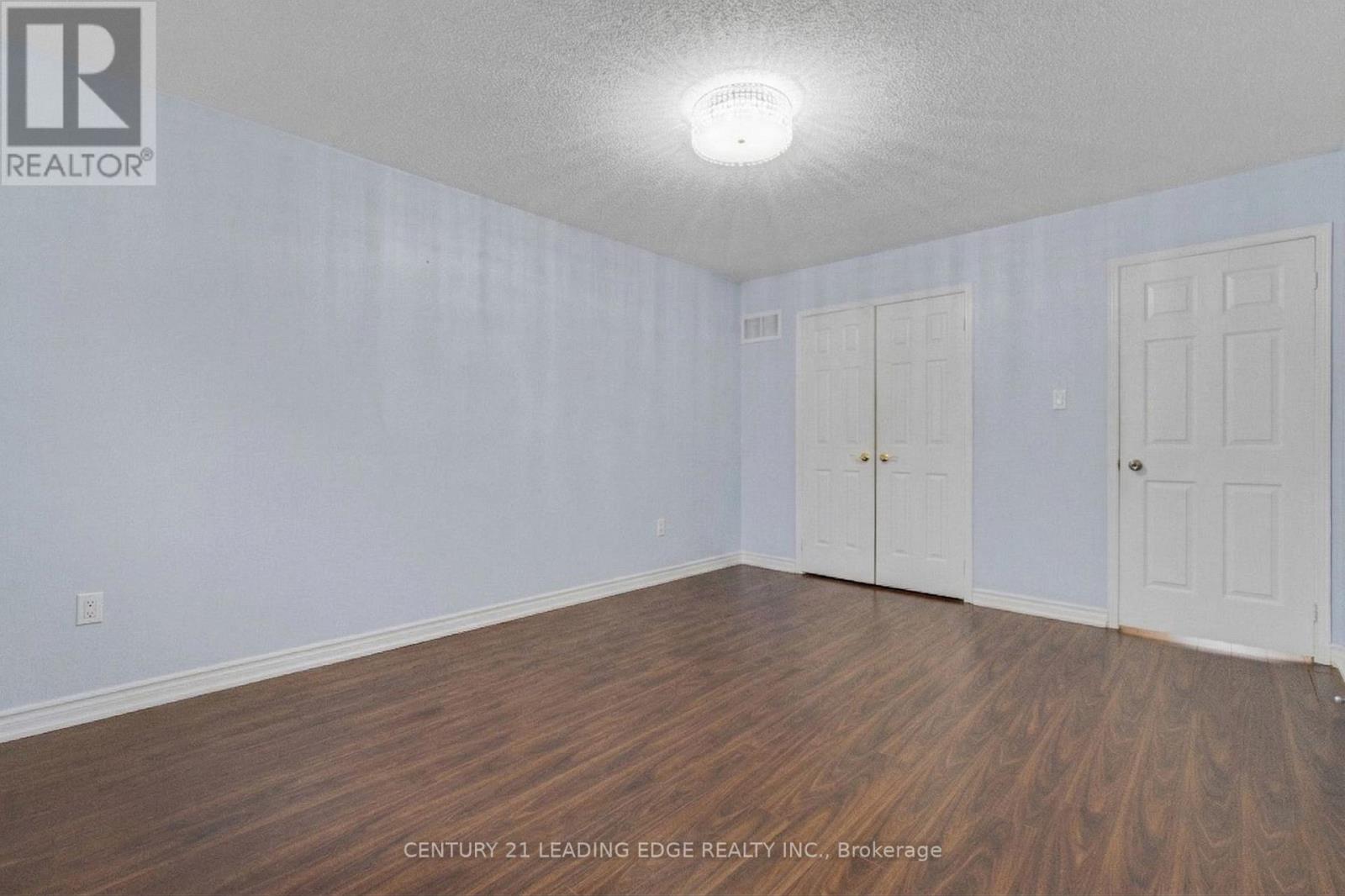 7166 Sandhurst Drive, Mississauga, Ontario  L5N 7H1 - Photo 21 - W12932354