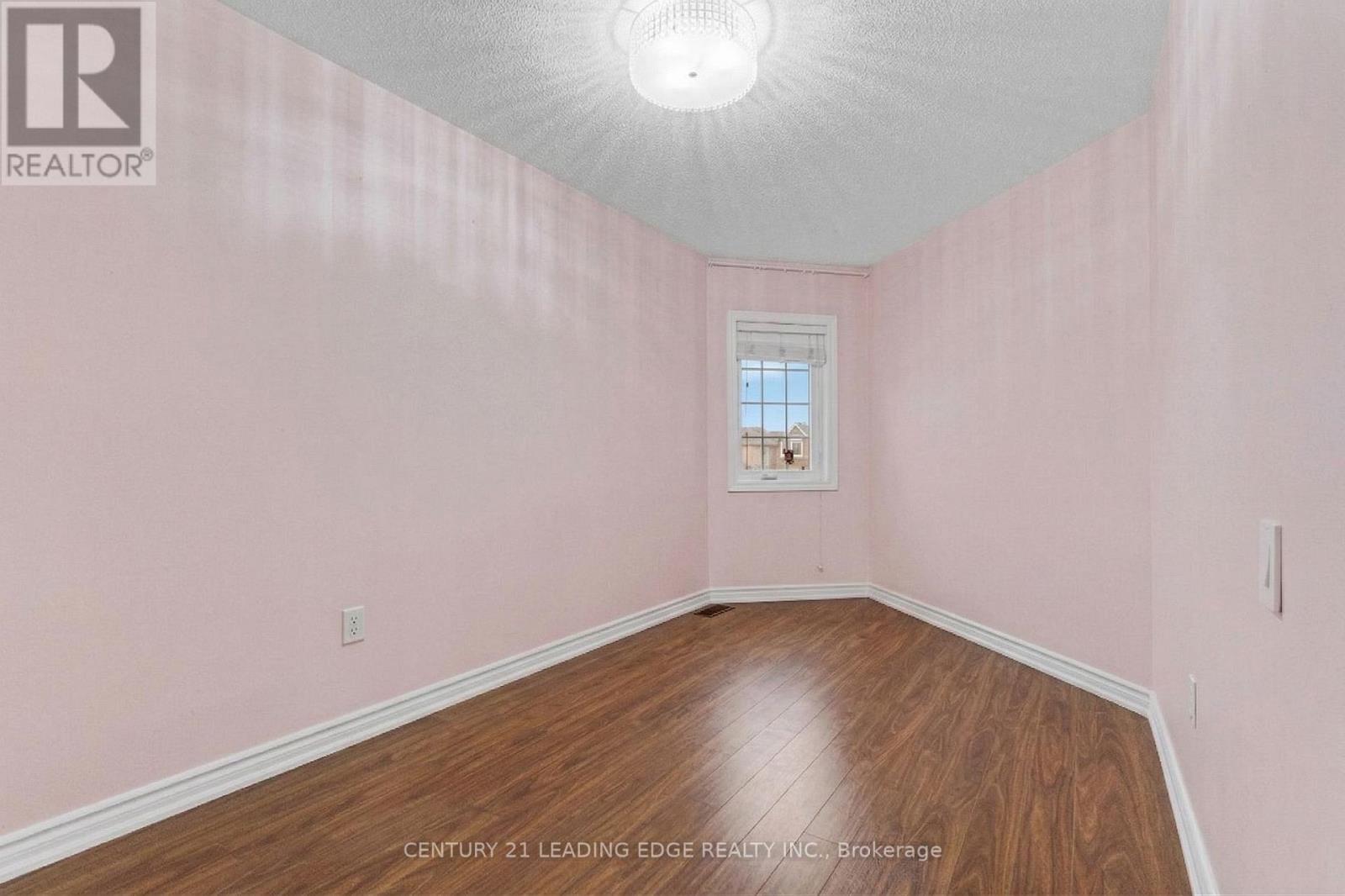 7166 Sandhurst Drive, Mississauga, Ontario  L5N 7H1 - Photo 24 - W12932354