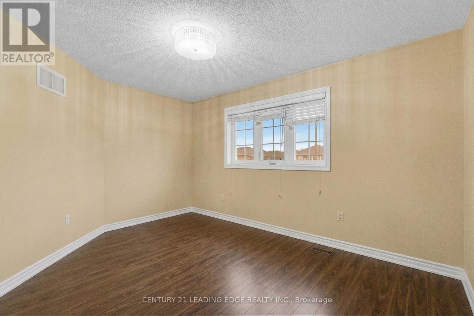 7166 Sandhurst Drive, Mississauga, Ontario  L5N 7H1 - Photo 27 - W12932354