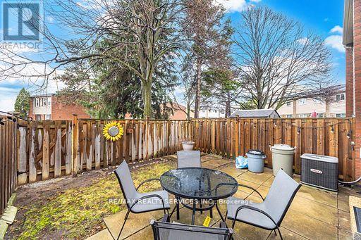 92 - 900 Central Park Drive, Brampton, Ontario  L6S 3J6 - Photo 18 - W12932368