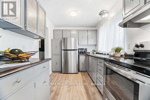 92 - 900 Central Park Drive, Brampton, Ontario  L6S 3J6 - Photo 35 - W12932368