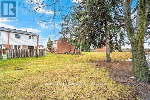 92 - 900 Central Park Drive, Brampton, Ontario  L6S 3J6 - Photo 40 - W12932368