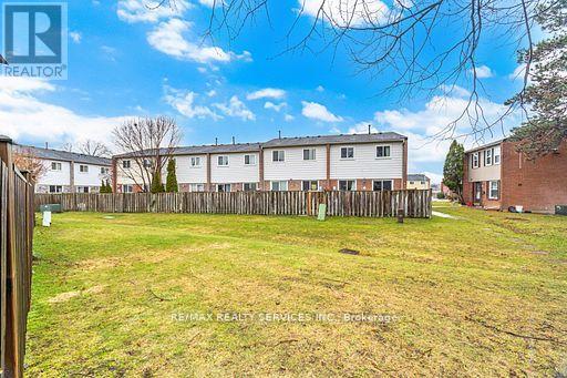 92 - 900 Central Park Drive, Brampton, Ontario  L6S 3J6 - Photo 45 - W12932368