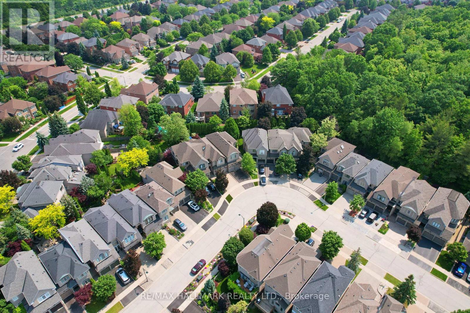 2092 Pinevalley Crescent, Oakville, Ontario  L6H 6L8 - Photo 36 - W12932380