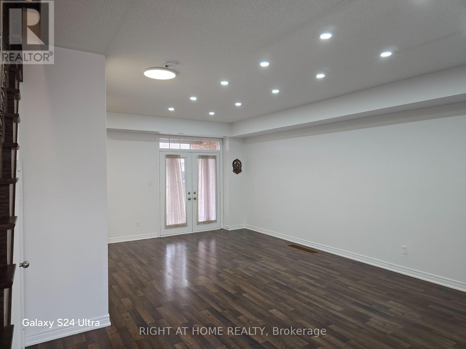 2 - 149 Inspire Blvd. Boulevard, Brampton (Sandringham-Wellington North), Ontario  L6R 3X9 - Photo 6 - W12932384