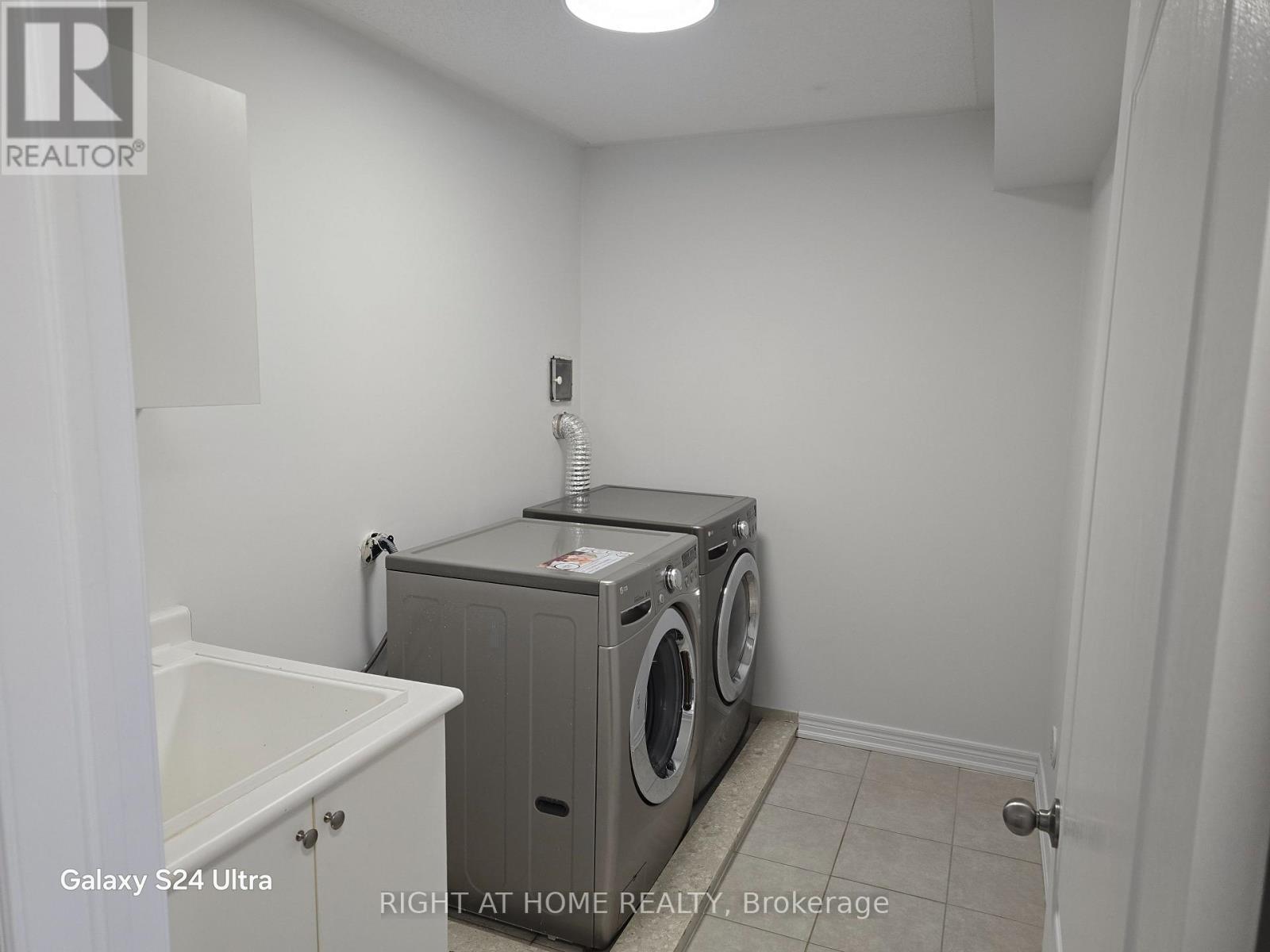 2 - 149 Inspire Blvd. Boulevard, Brampton (Sandringham-Wellington North), Ontario  L6R 3X9 - Photo 9 - W12932384