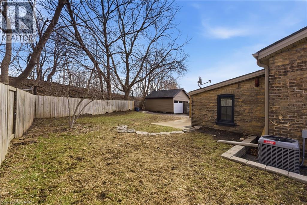 209 William Street, Brantford, Ontario  N3T 3L6 - Photo 26 - 40813783