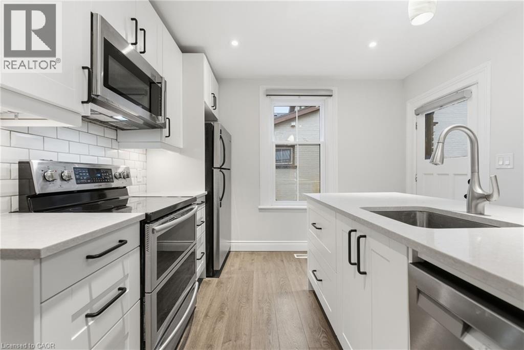 209 William Street, Brantford, Ontario  N3T 3L6 - Photo 8 - 40813783