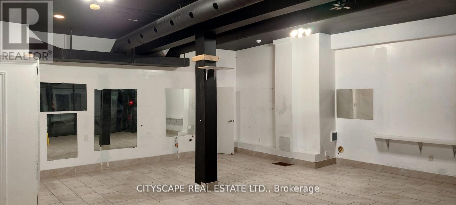 101 - 398 Concession Street, Hamilton, Ontario  L9A 1B7 - Photo 3 - X12932358