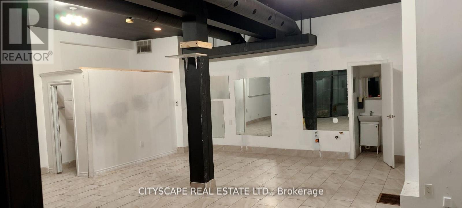 101 - 398 Concession Street, Hamilton, Ontario  L9A 1B7 - Photo 4 - X12932358