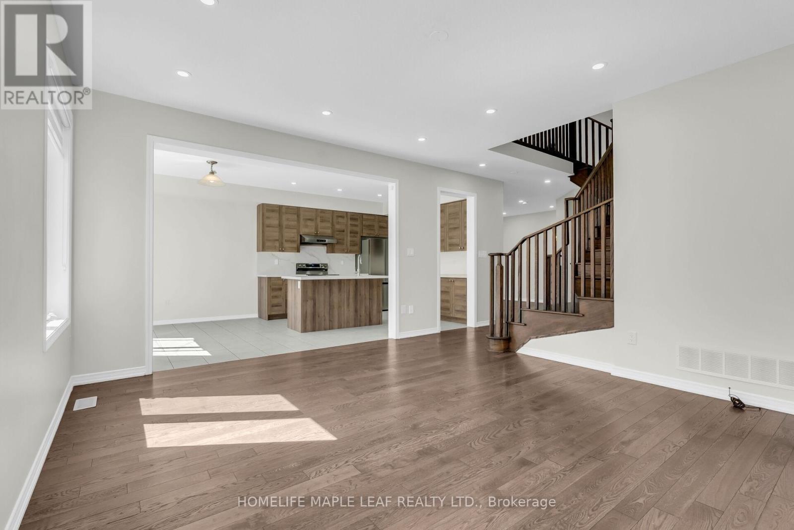 129 Longboat Run W, Brantford, Ontario  N3T 0R8 - Photo 12 - X12932370