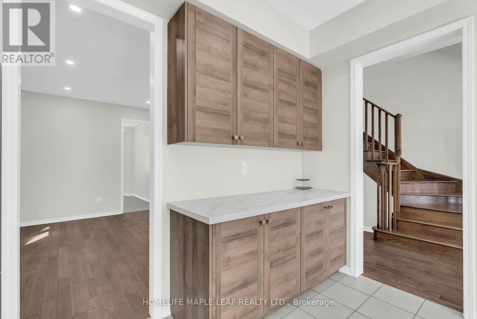 129 Longboat Run W, Brantford, Ontario  N3T 0R8 - Photo 15 - X12932370