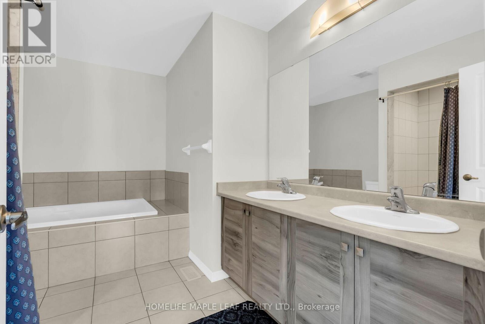 129 Longboat Run W, Brantford, Ontario  N3T 0R8 - Photo 36 - X12932370