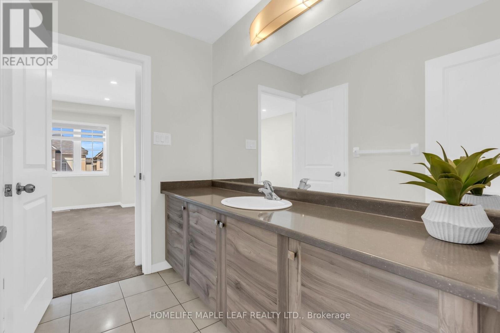 129 Longboat Run W, Brantford, Ontario  N3T 0R8 - Photo 40 - X12932370