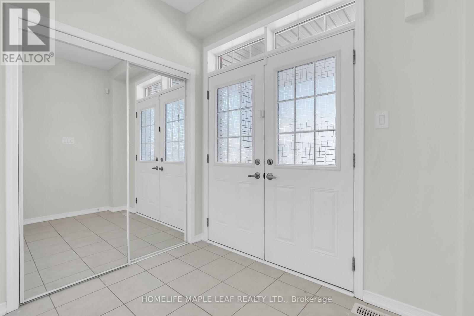 129 Longboat Run W, Brantford, Ontario  N3T 0R8 - Photo 5 - X12932370