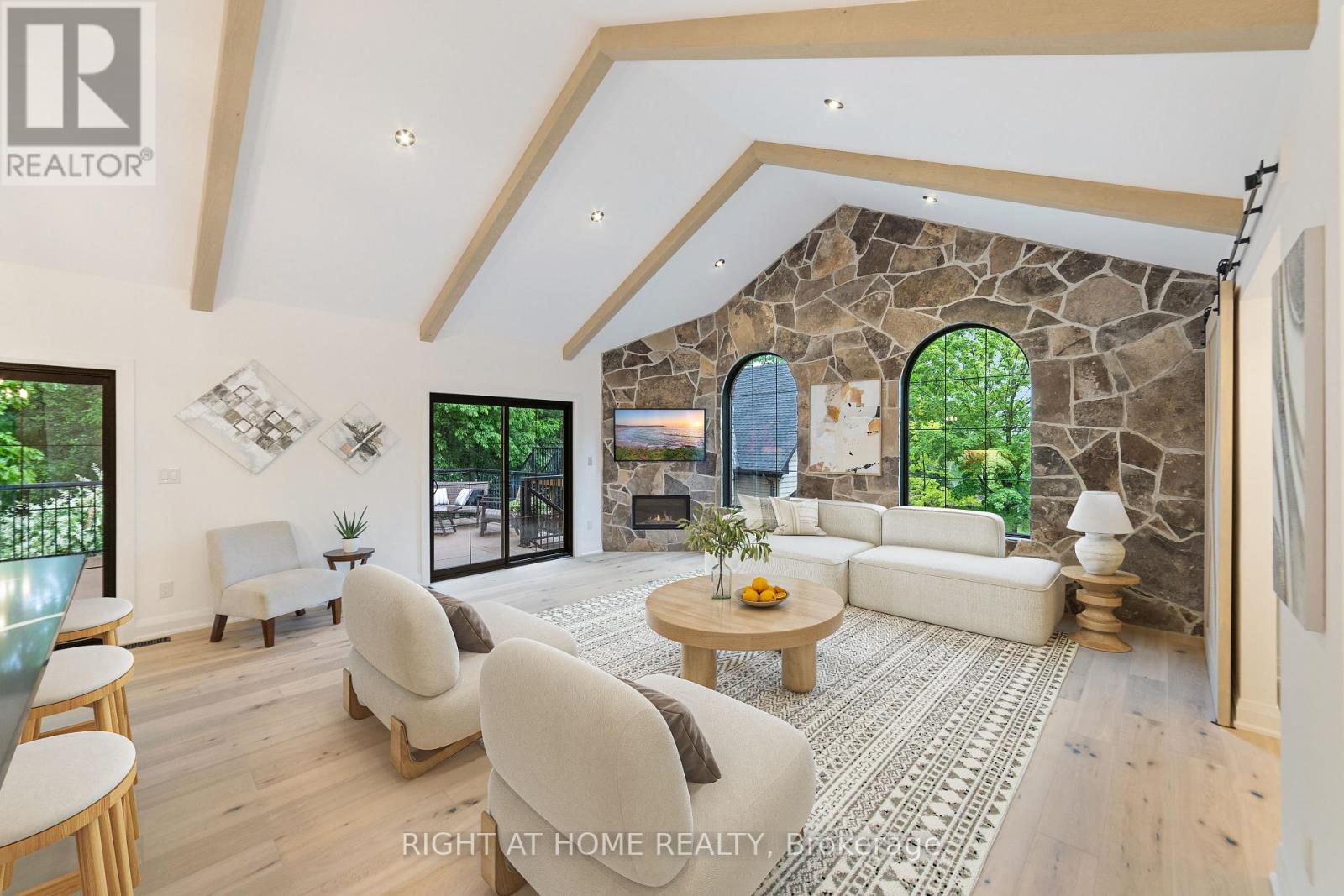 515 Hamilton Drive, Hamilton, Ontario L9G 2A9 - Photo 10 - X12932382