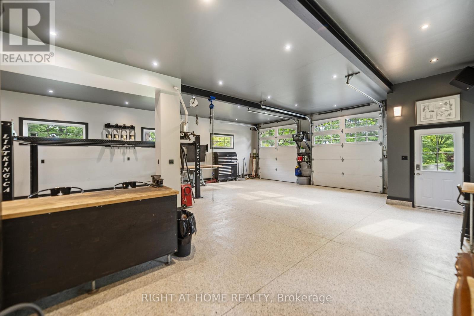 515 Hamilton Drive, Hamilton, Ontario L9G 2A9 - Photo 38 - X12932382