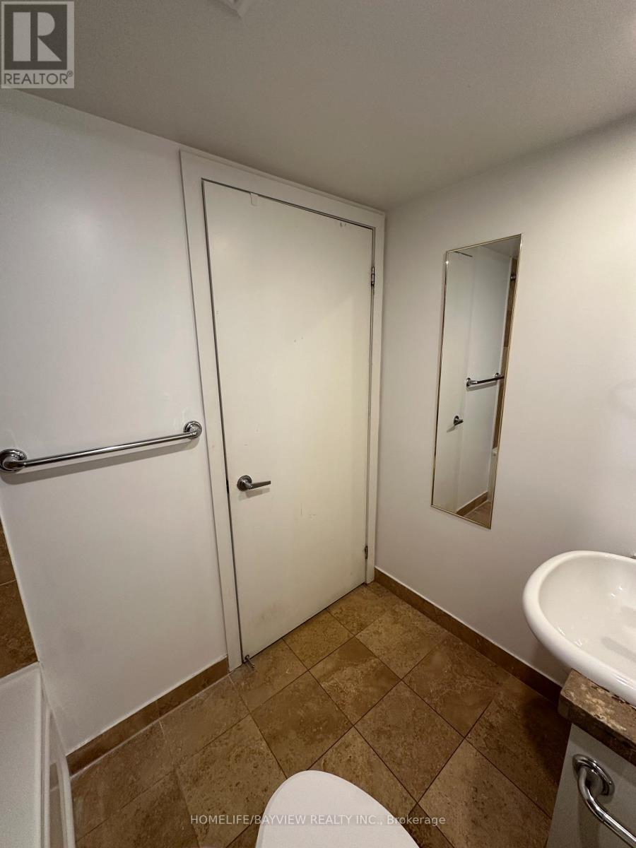 701 - 208 Queens Quay W, Toronto, Ontario  M5J 2Y5 - Photo 14 - C12804560