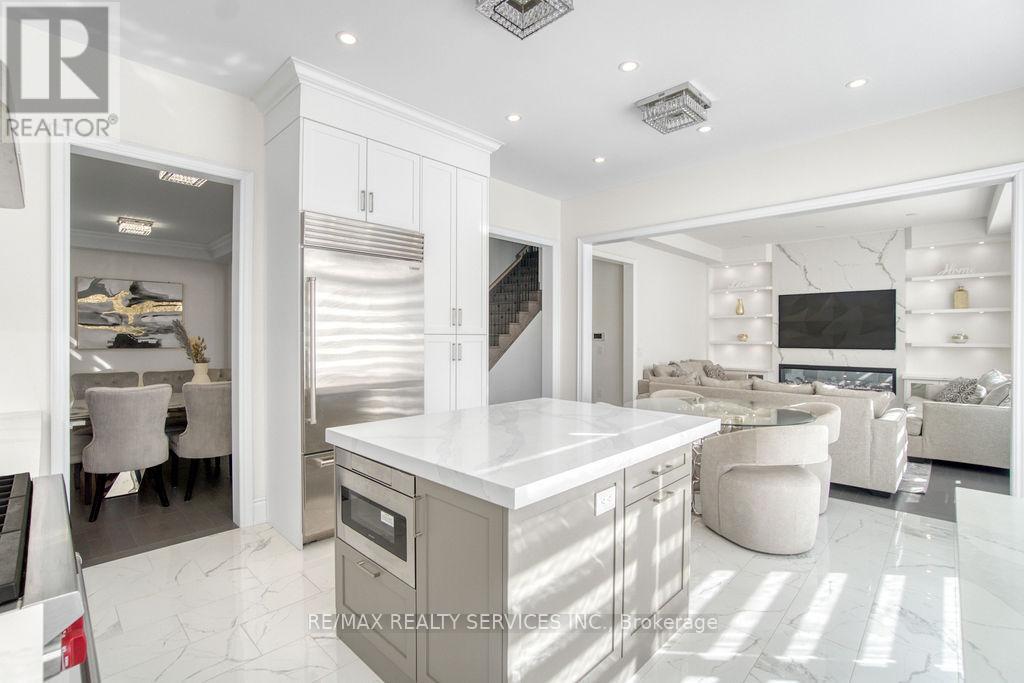 1252 Queens Plate Road, Oakville, Ontario  L6M 5M2 - Photo 12 - W12753134