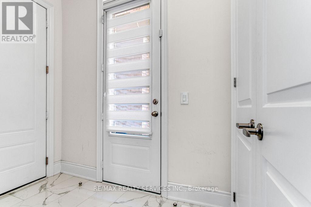 1252 Queens Plate Road, Oakville, Ontario  L6M 5M2 - Photo 20 - W12753134