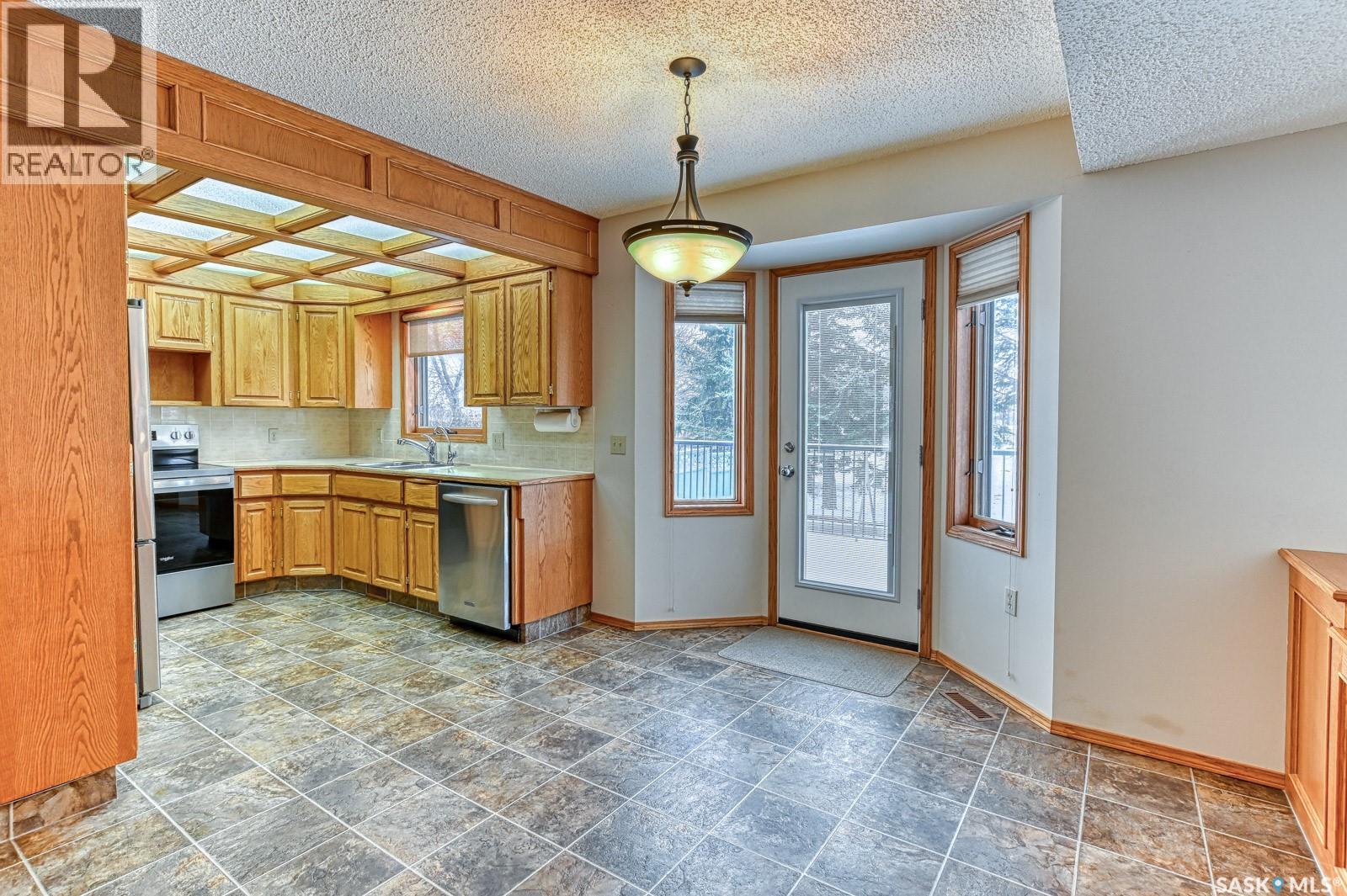 2659 Lacombe Crescent E, Regina, Saskatchewan  S4V 1T4 - Photo 7 - SK031456