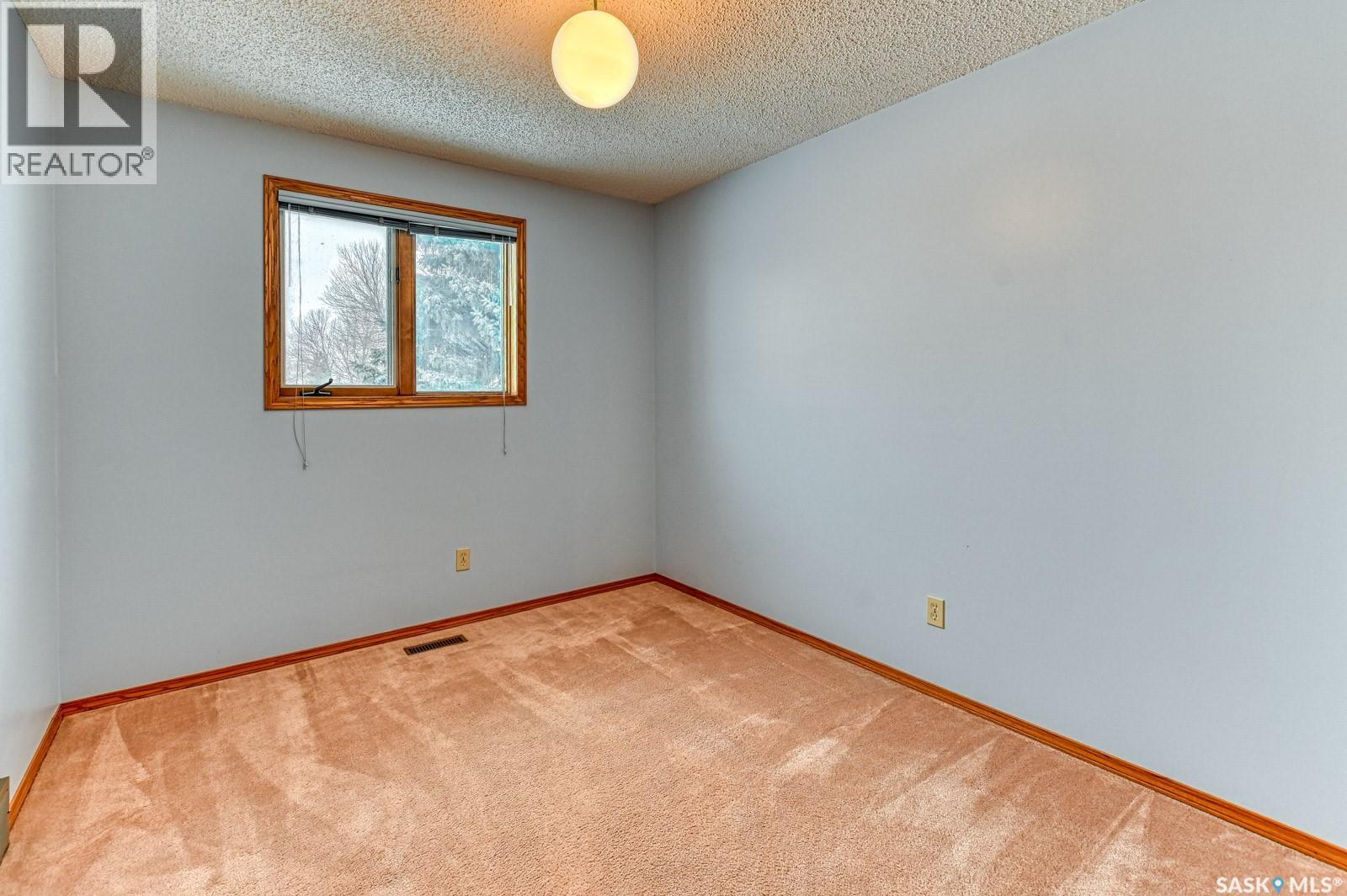 2659 Lacombe Crescent E, Regina, Saskatchewan  S4V 1T4 - Photo 24 - SK031456