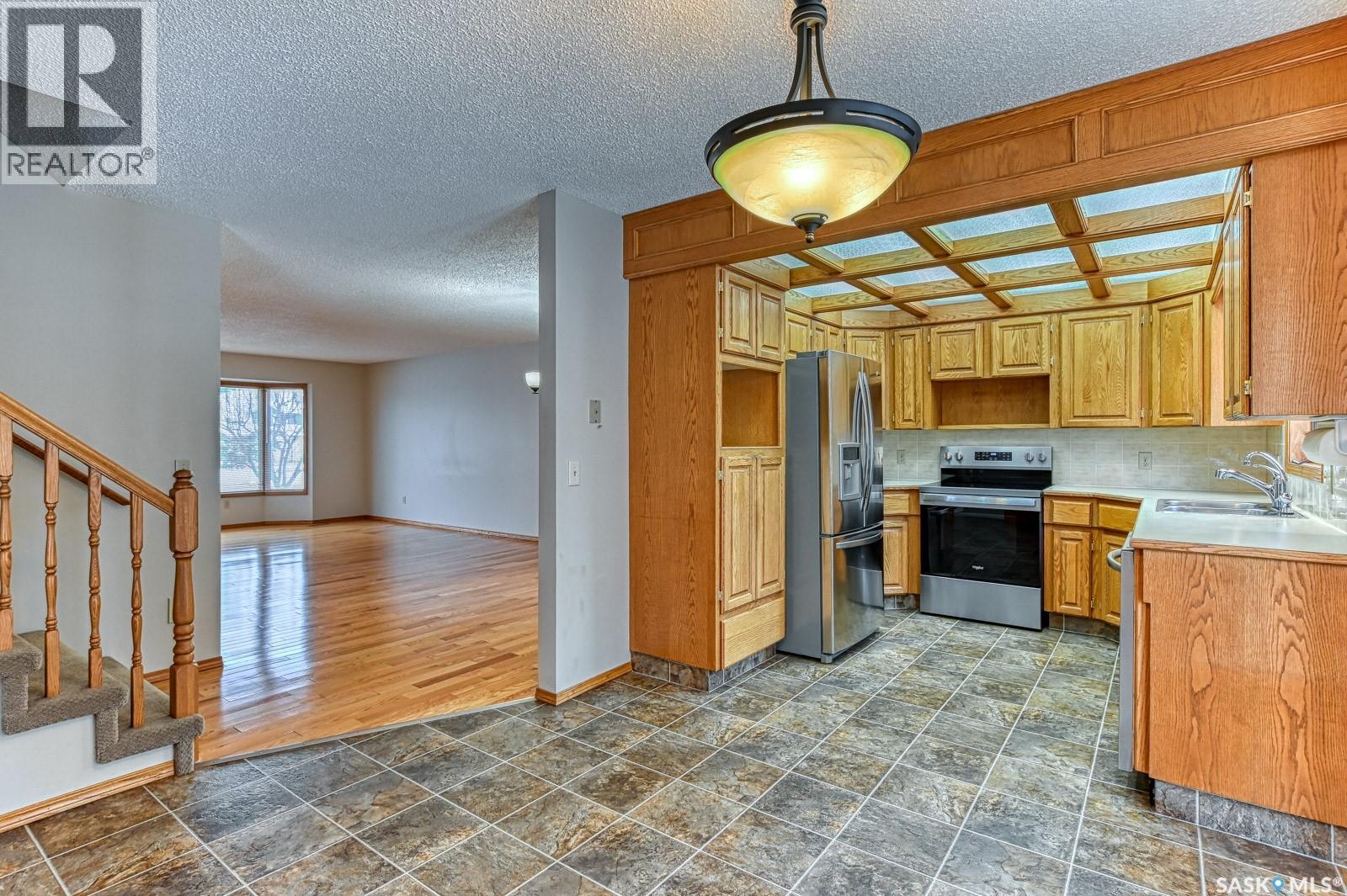 2659 Lacombe Crescent E, Regina, Saskatchewan  S4V 1T4 - Photo 8 - SK031456