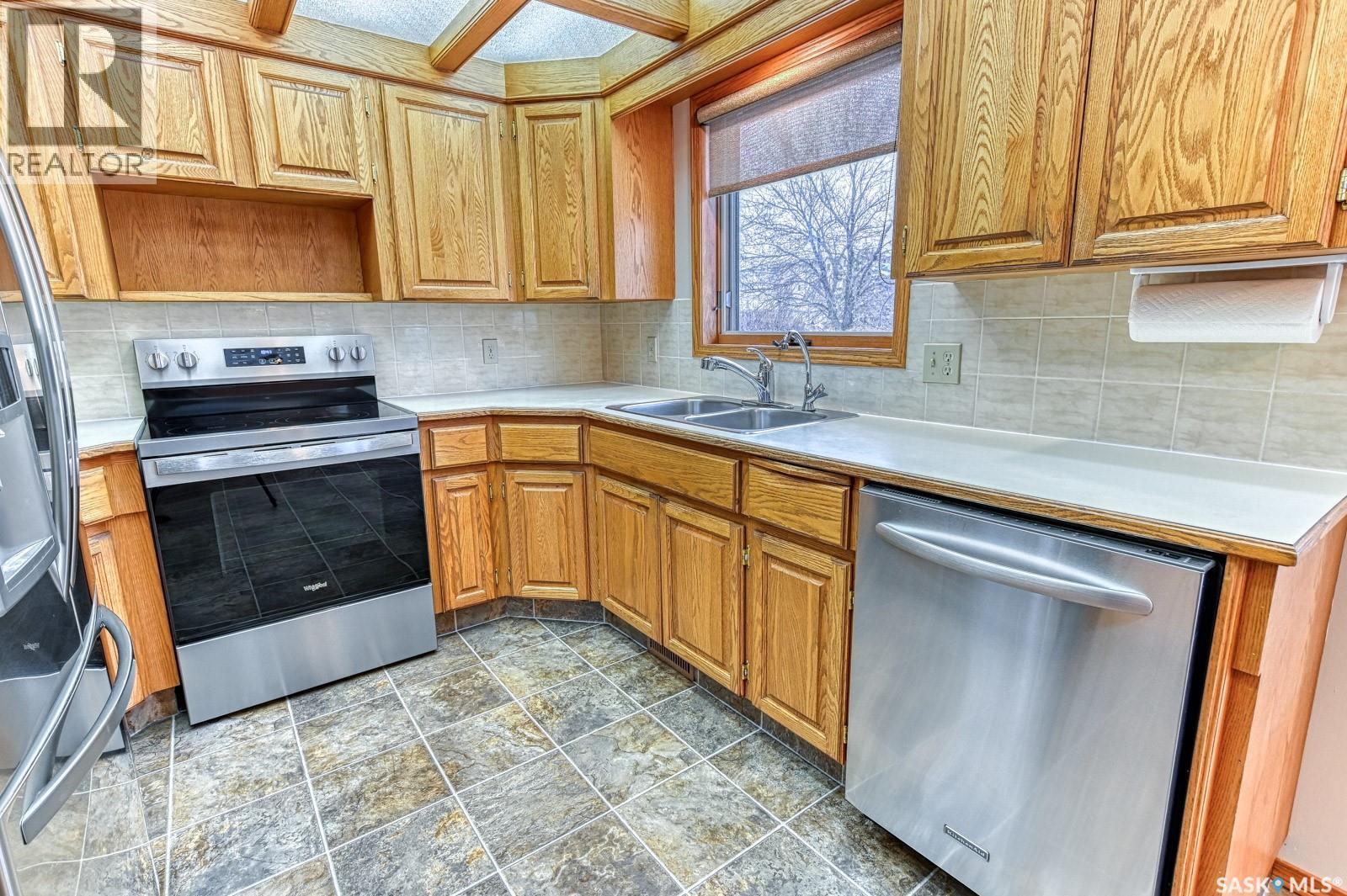 2659 Lacombe Crescent E, Regina, Saskatchewan  S4V 1T4 - Photo 10 - SK031456