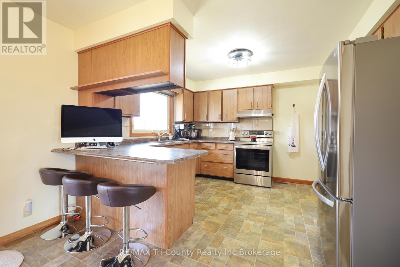 9113 Plank Road, Bayham, Ontario  N0J 1Y0 - Photo 4 - X12932396