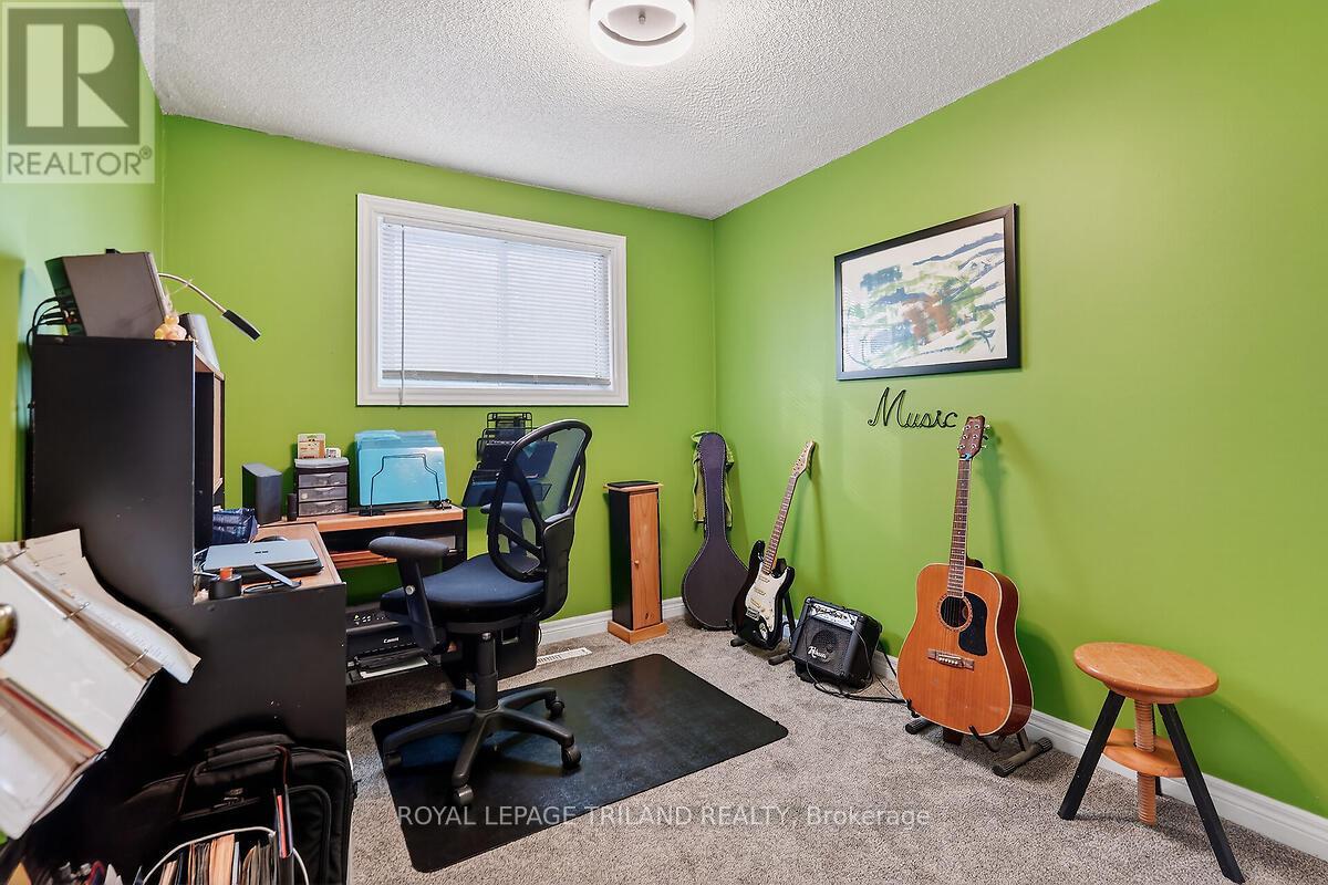 Photo 16 of 25 for 11 - 1095 Jalna Boulevard