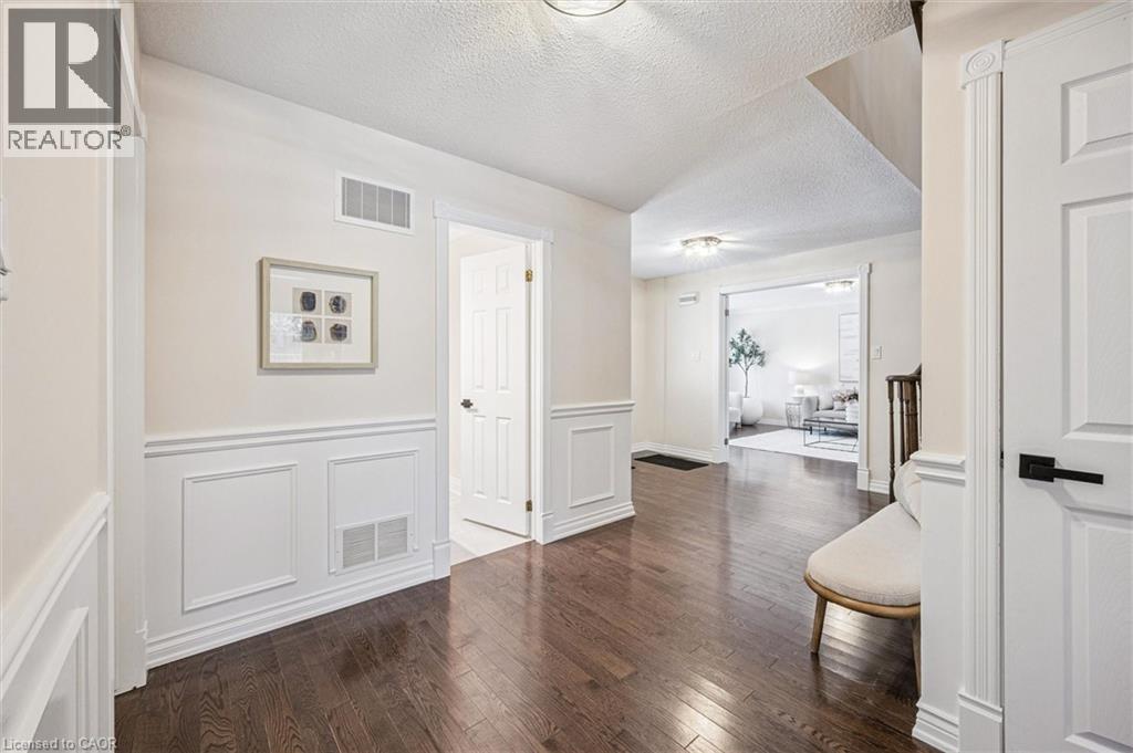 4069 Lakeshore Road, Burlington, Ontario  L7L 1A2 - Photo 4 - 40795511