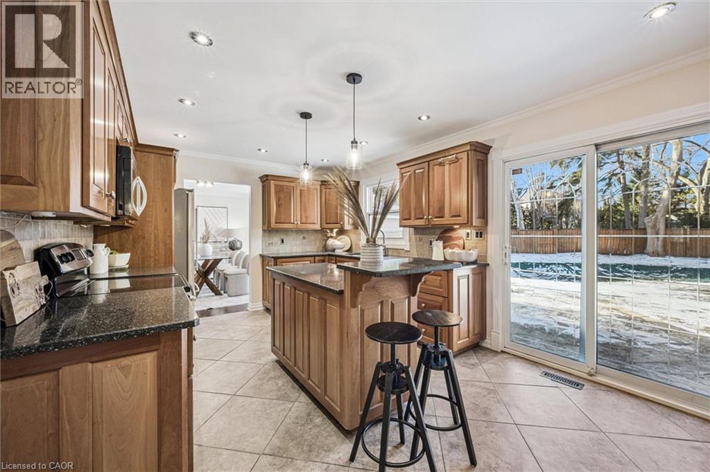 4069 Lakeshore Road, Burlington, Ontario  L7L 1A2 - Photo 11 - 40795511