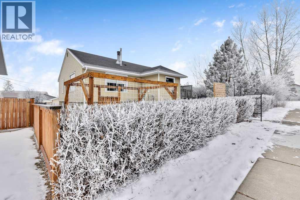 411 Mountain View Place, Longview, Alberta