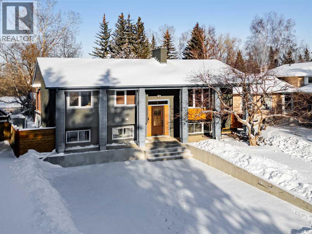 660 Oakwood Place Sw, Calgary, Alberta  T2V 0K5 - Photo 2 - A2290059