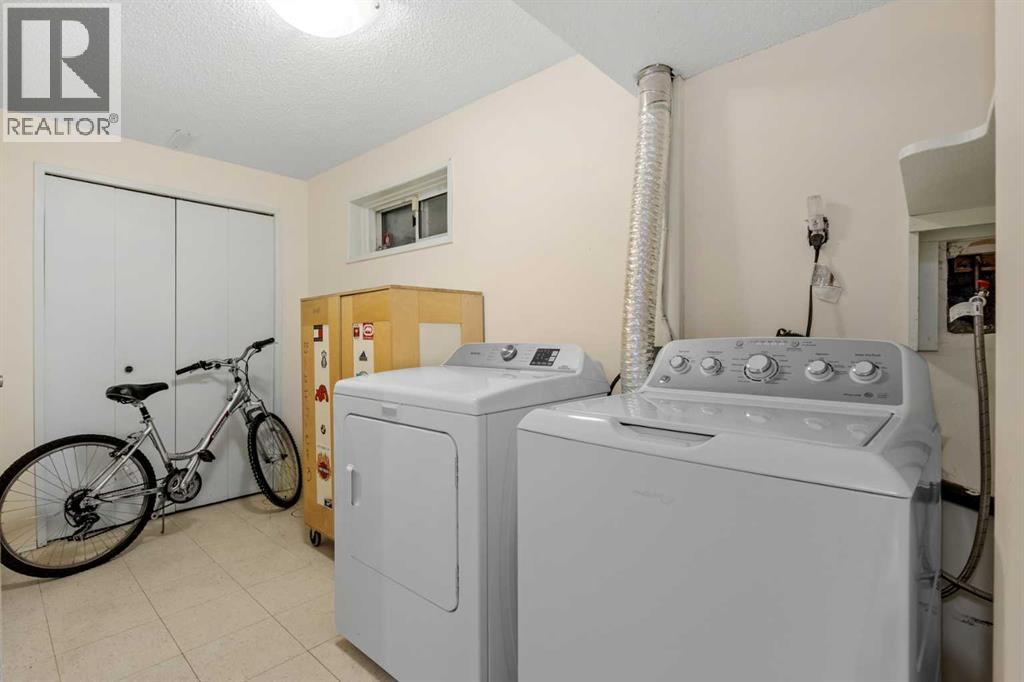 660 Oakwood Place Sw, Calgary, Alberta  T2V 0K5 - Photo 27 - A2290059