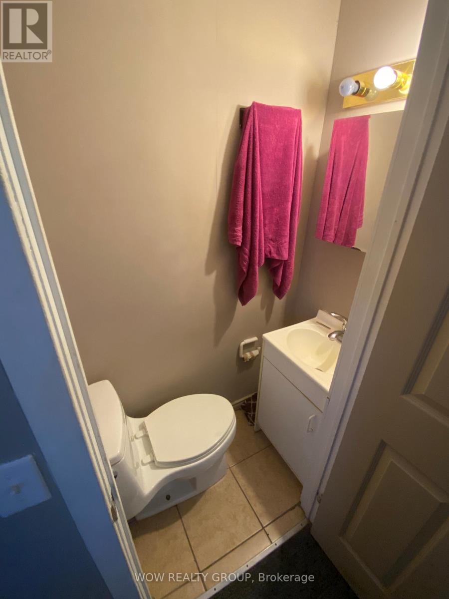 215 Broadway Avenue, Welland (Broadway), Ontario  L3C 5L7 - Photo 23 - X12932406