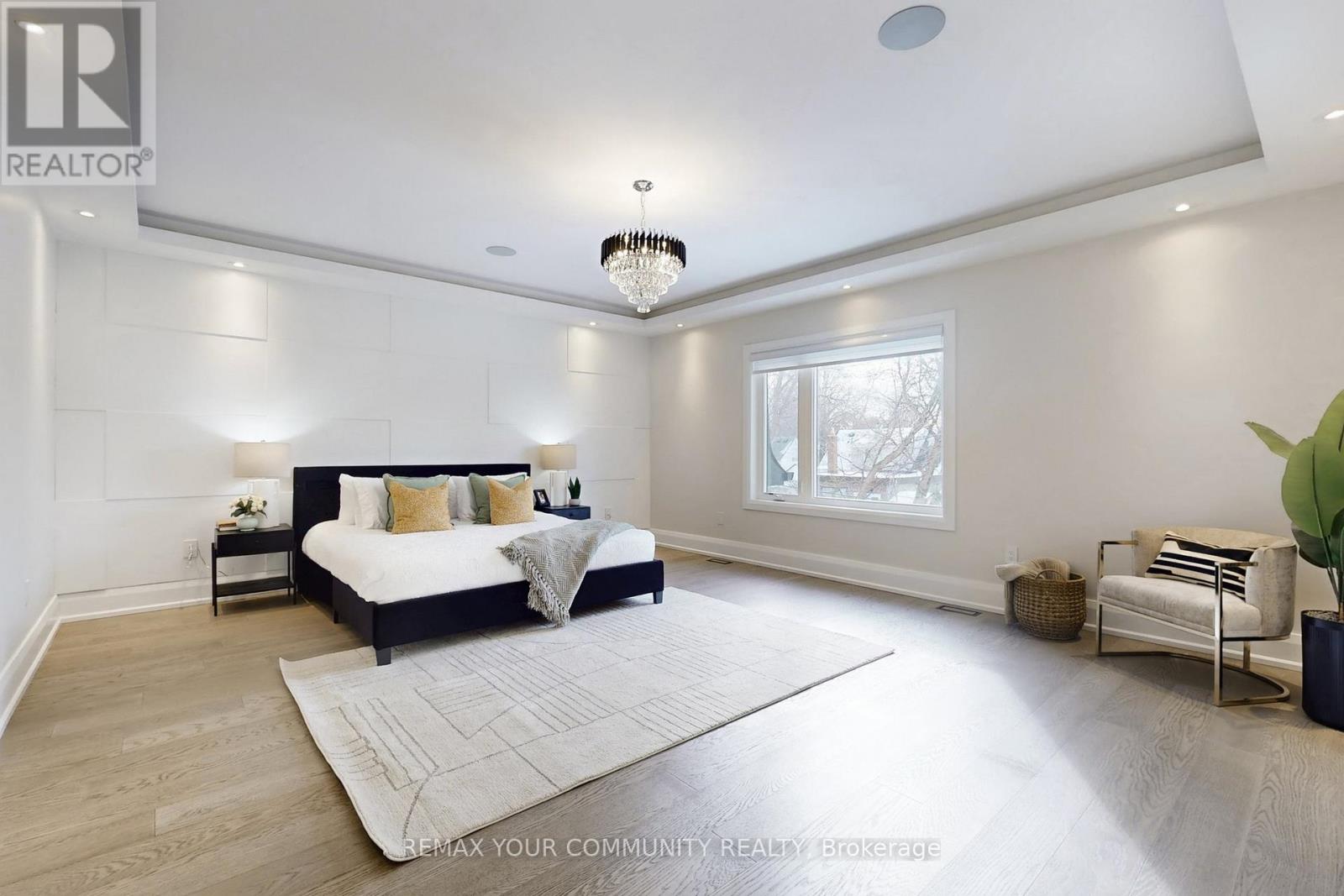 97 Ranee Avenue, Toronto, Ontario  M6A 1N1 - Photo 23 - C12932408