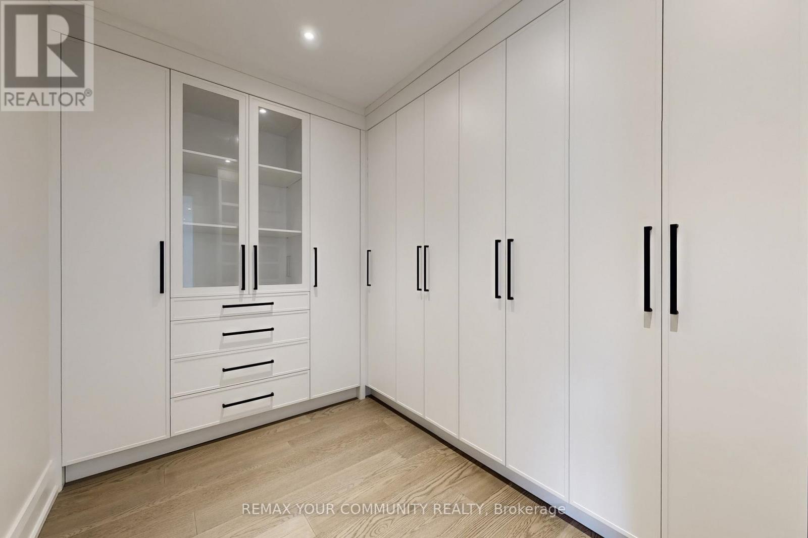 97 Ranee Avenue, Toronto, Ontario  M6A 1N1 - Photo 25 - C12932408