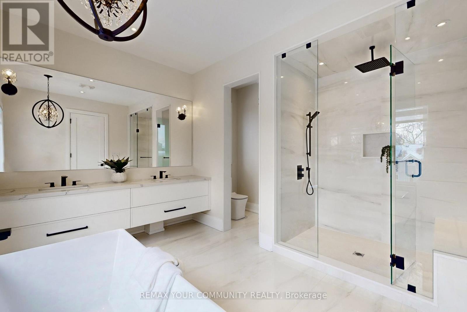 97 Ranee Avenue, Toronto, Ontario  M6A 1N1 - Photo 28 - C12932408