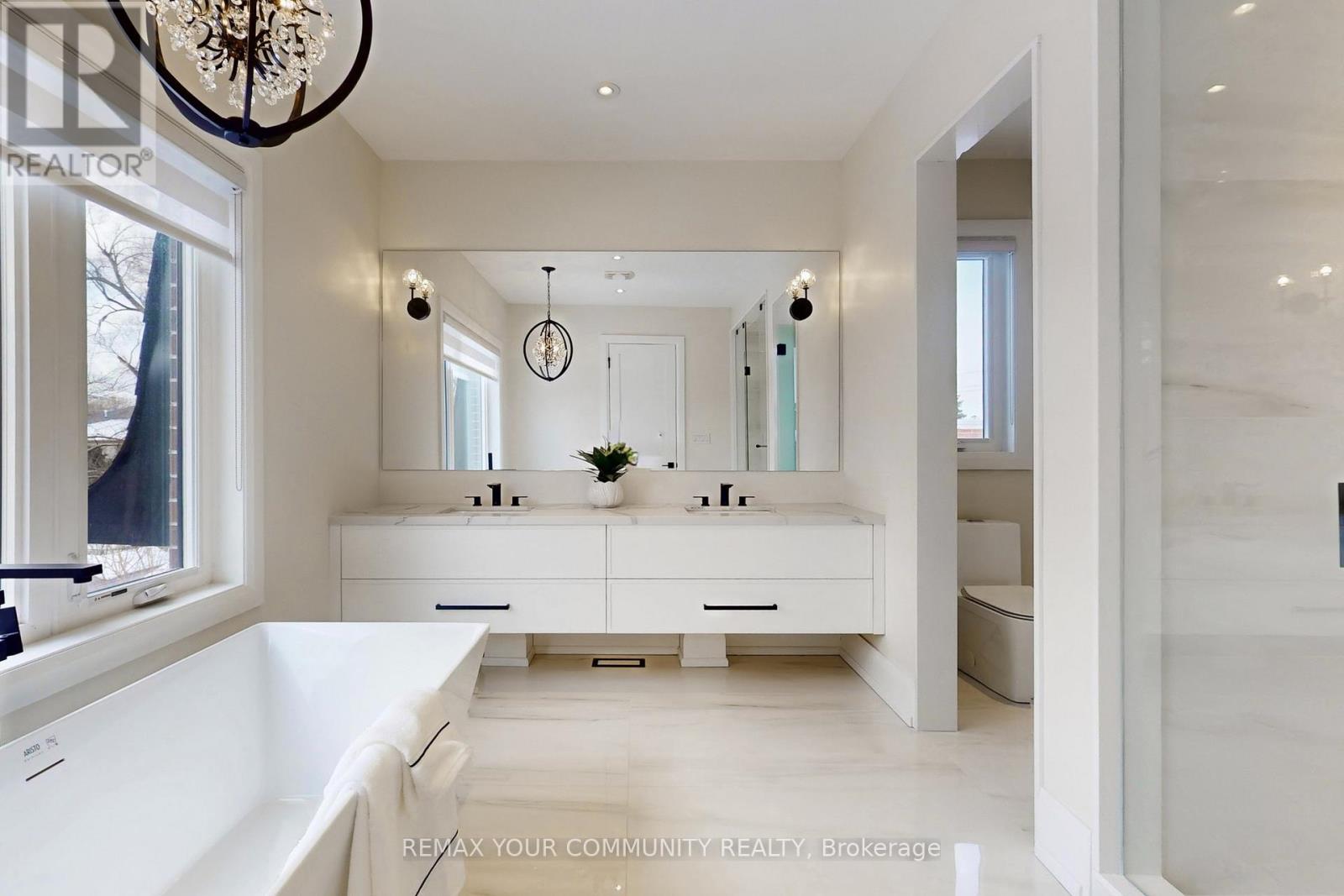 97 Ranee Avenue, Toronto, Ontario  M6A 1N1 - Photo 27 - C12932408