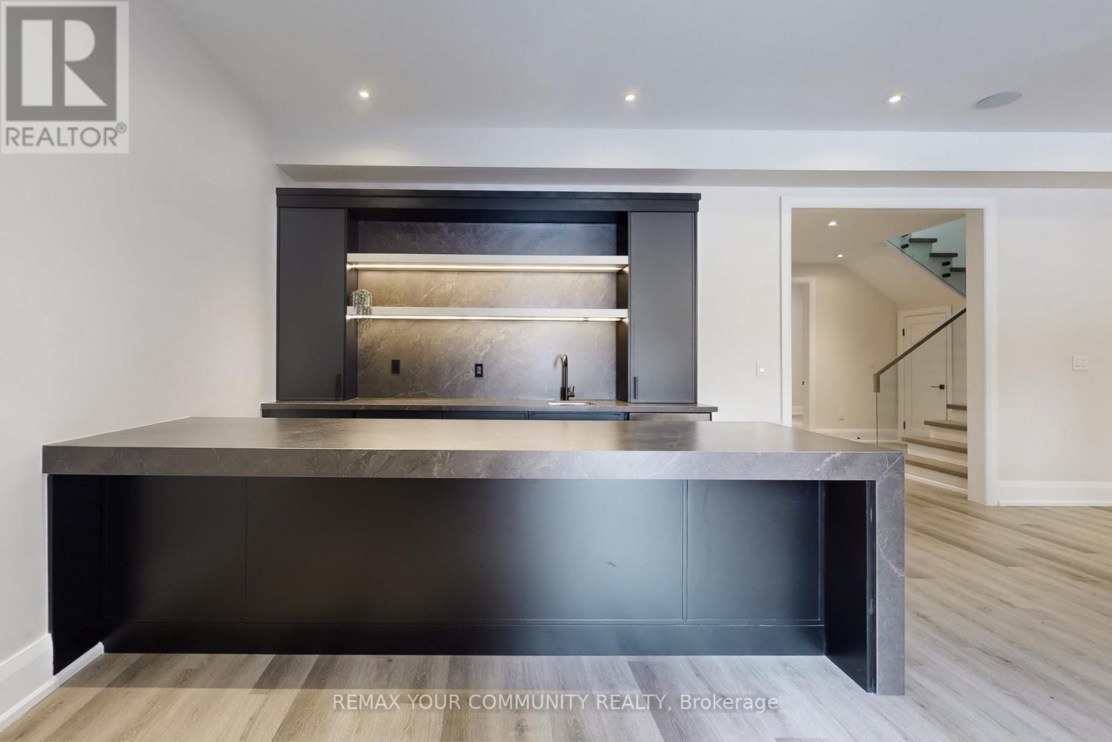 97 Ranee Avenue, Toronto, Ontario  M6A 1N1 - Photo 37 - C12932408