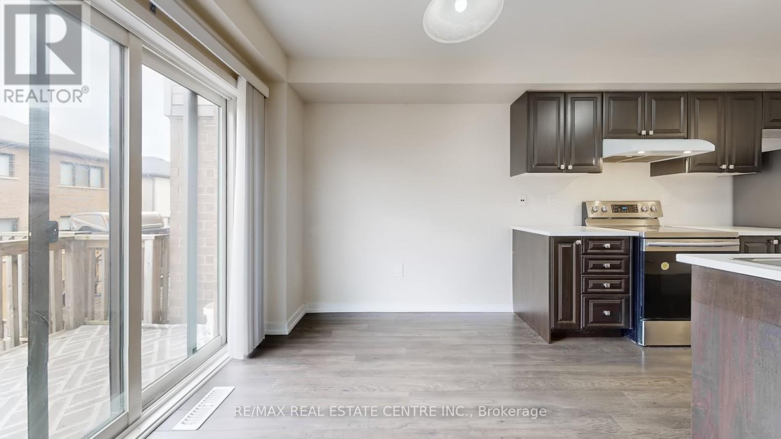 80 Scarletwood Street, Hamilton, Ontario  L8J 1X5 - Photo 15 - X12923068