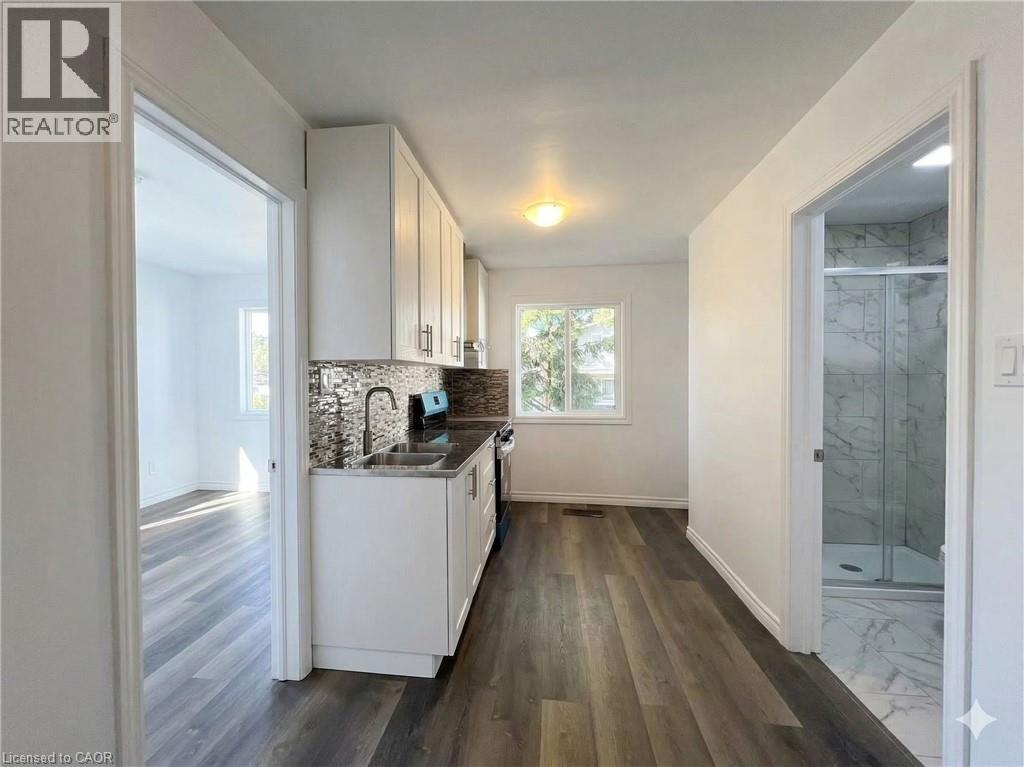 56 Skylark Drive Unit# 1, Hamilton, Ontario  L9A 4Y3 - Photo 2 - 40815898