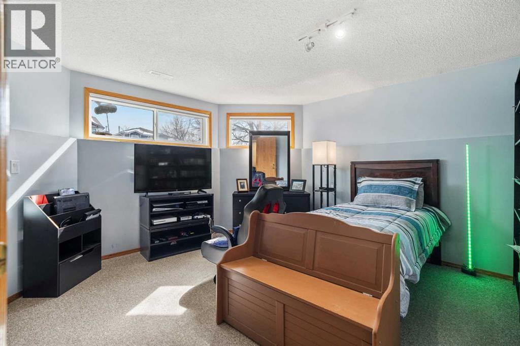 276 Riverside Mews Se, Calgary, Alberta  T2C 3Y8 - Photo 33 - A2296881