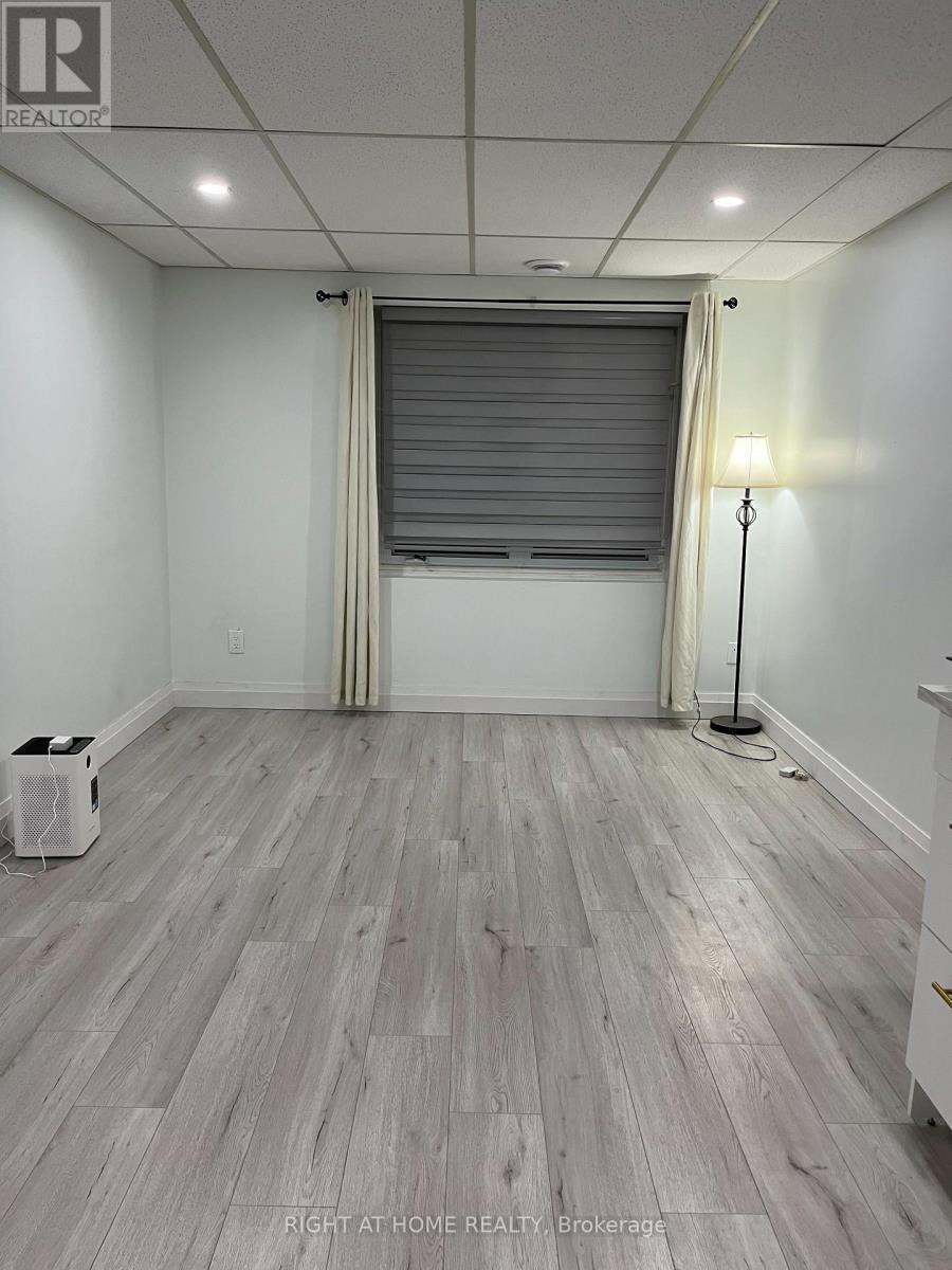 Unit 2 - 210 Speedvale Avenue E, Guelph, Ontario  N1E 1M5 - Photo 9 - X12932388