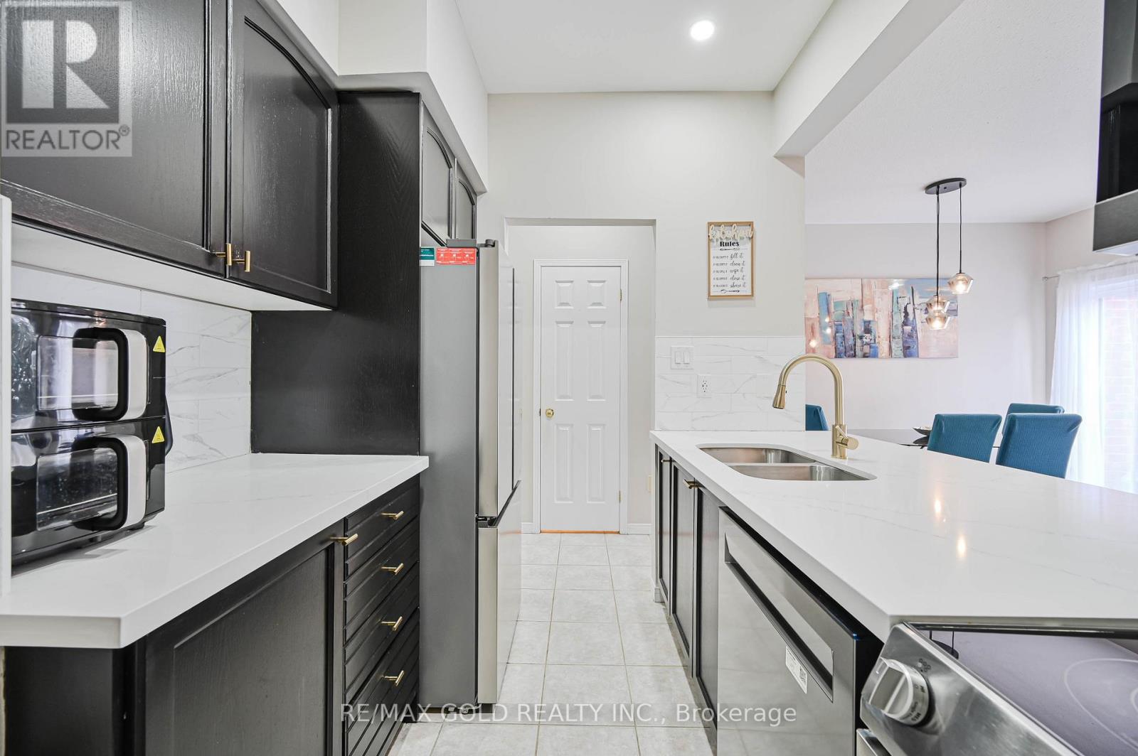 9 - 81 Valridge Drive, Hamilton, Ontario  L9G 5B7 - Photo 16 - X12932398