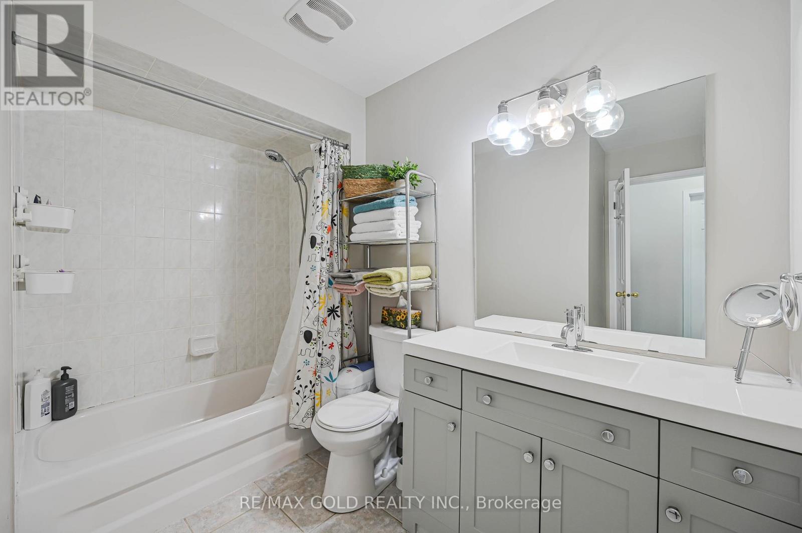 9 - 81 Valridge Drive, Hamilton, Ontario  L9G 5B7 - Photo 25 - X12932398