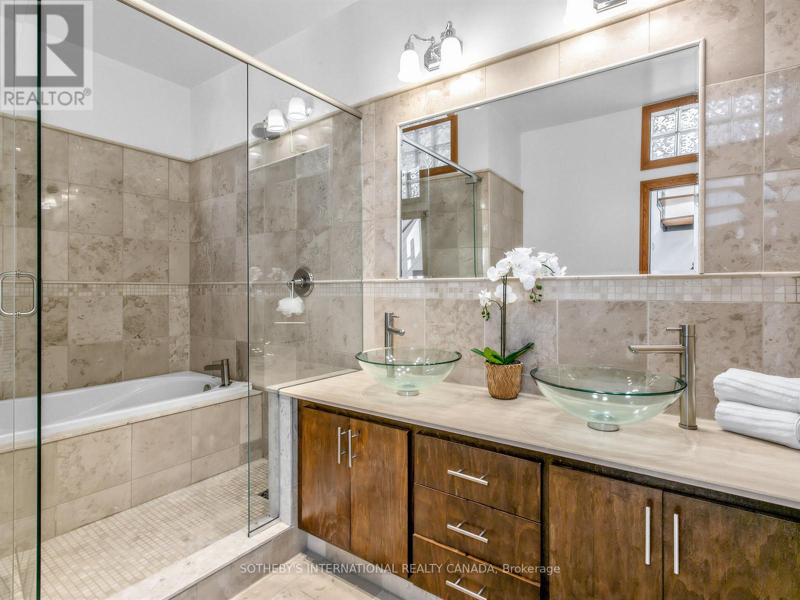 6 - 62 Claremont Street, Toronto, Ontario  M6J 2M5 - Photo 19 - C12932300